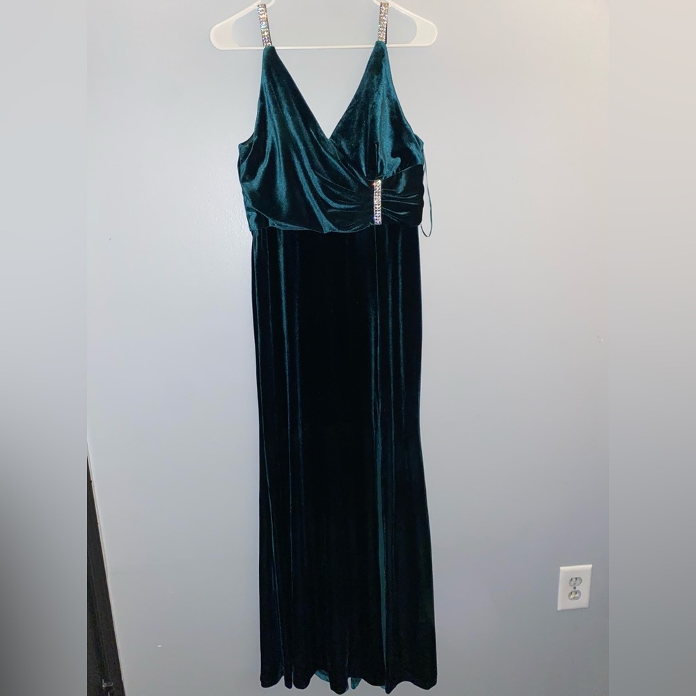 Emerald green and diamond straps with diamond belted prom dress, zippered back.